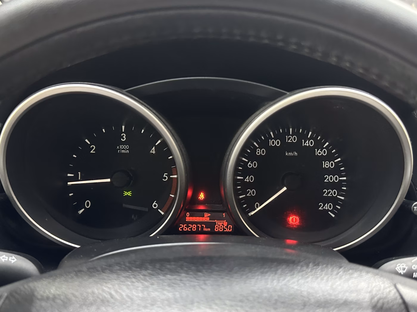 Mazda 5 фото 13