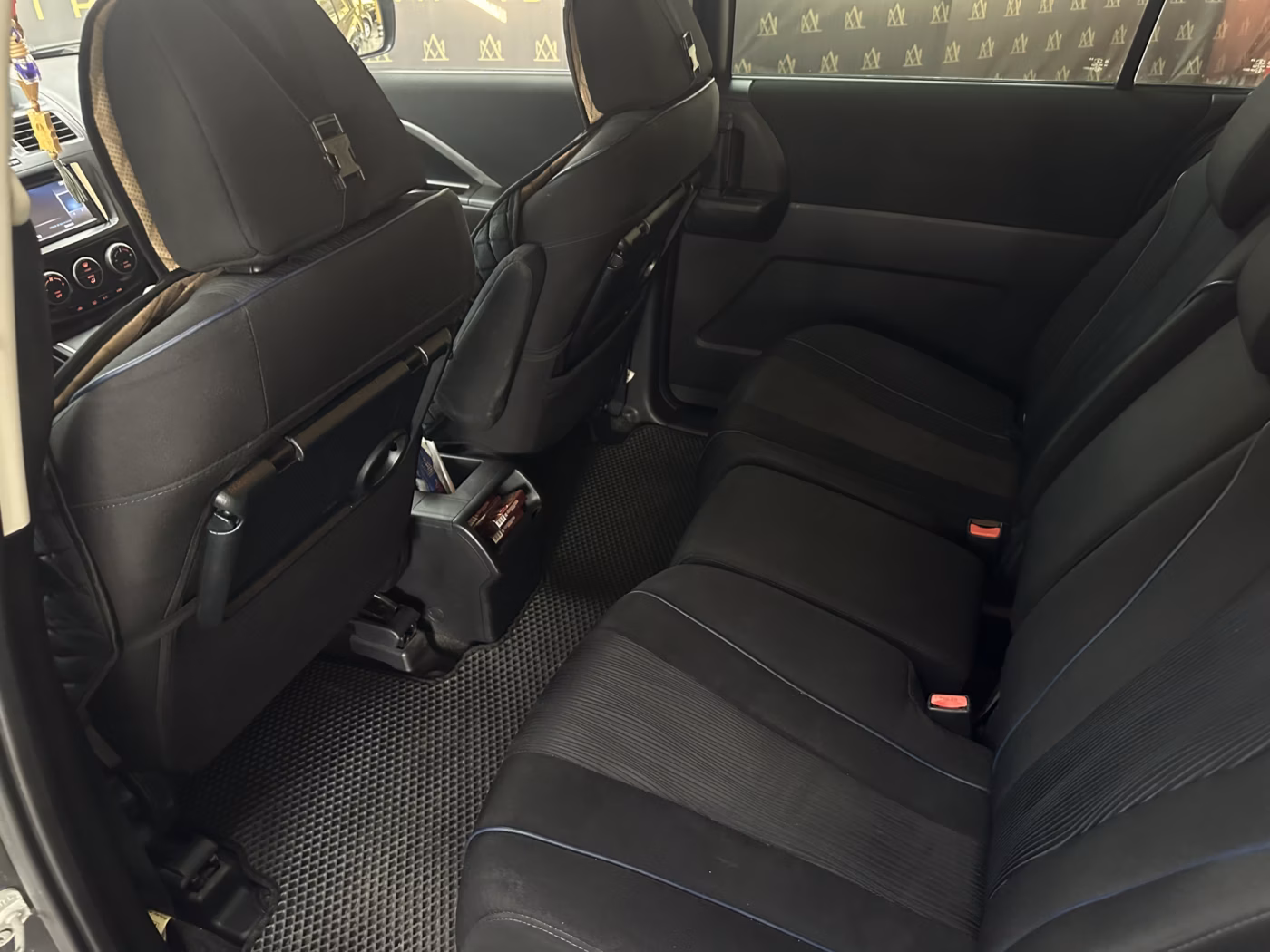 Mazda 5 фото 25