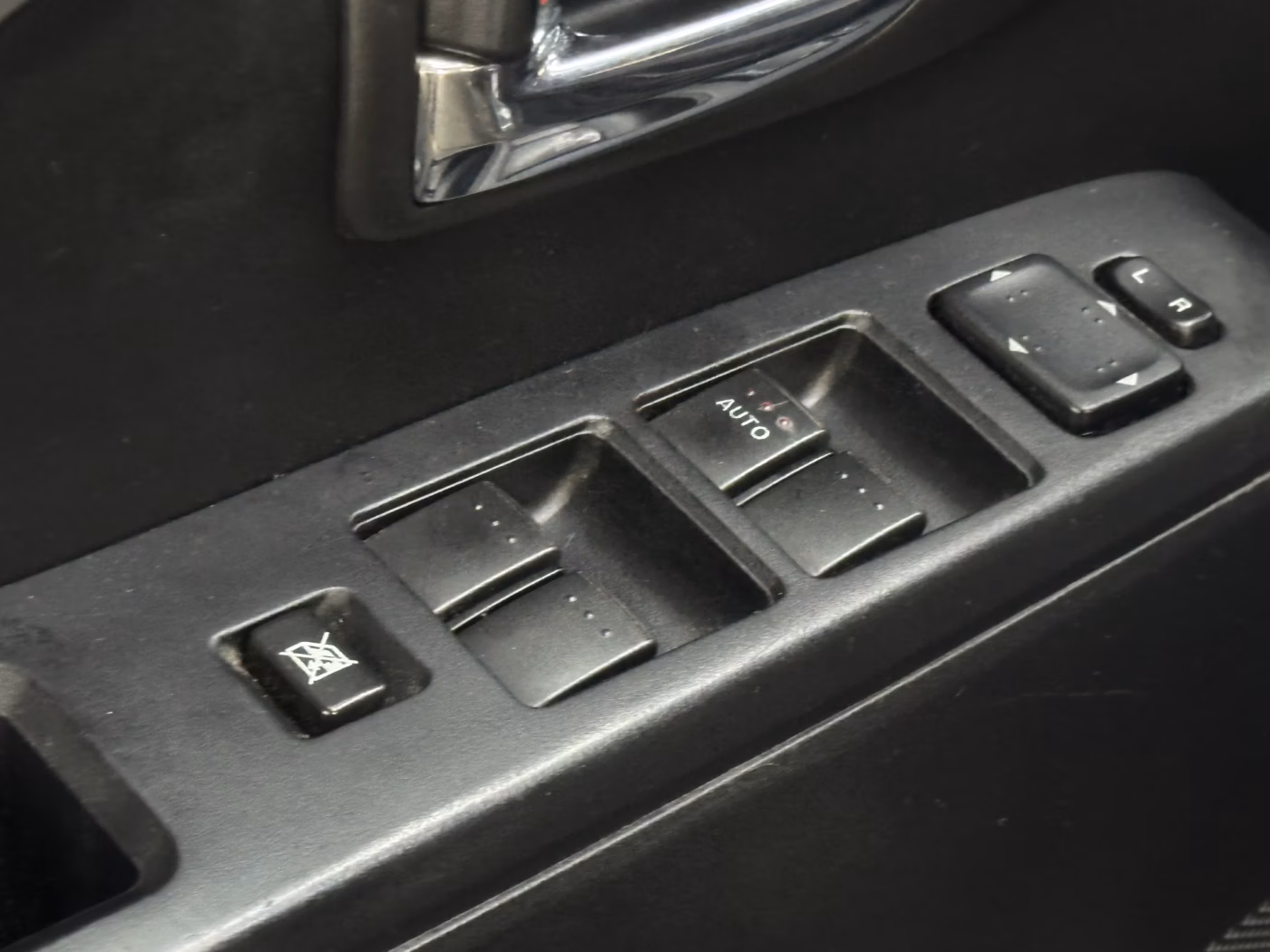 Mazda 5 фото 18