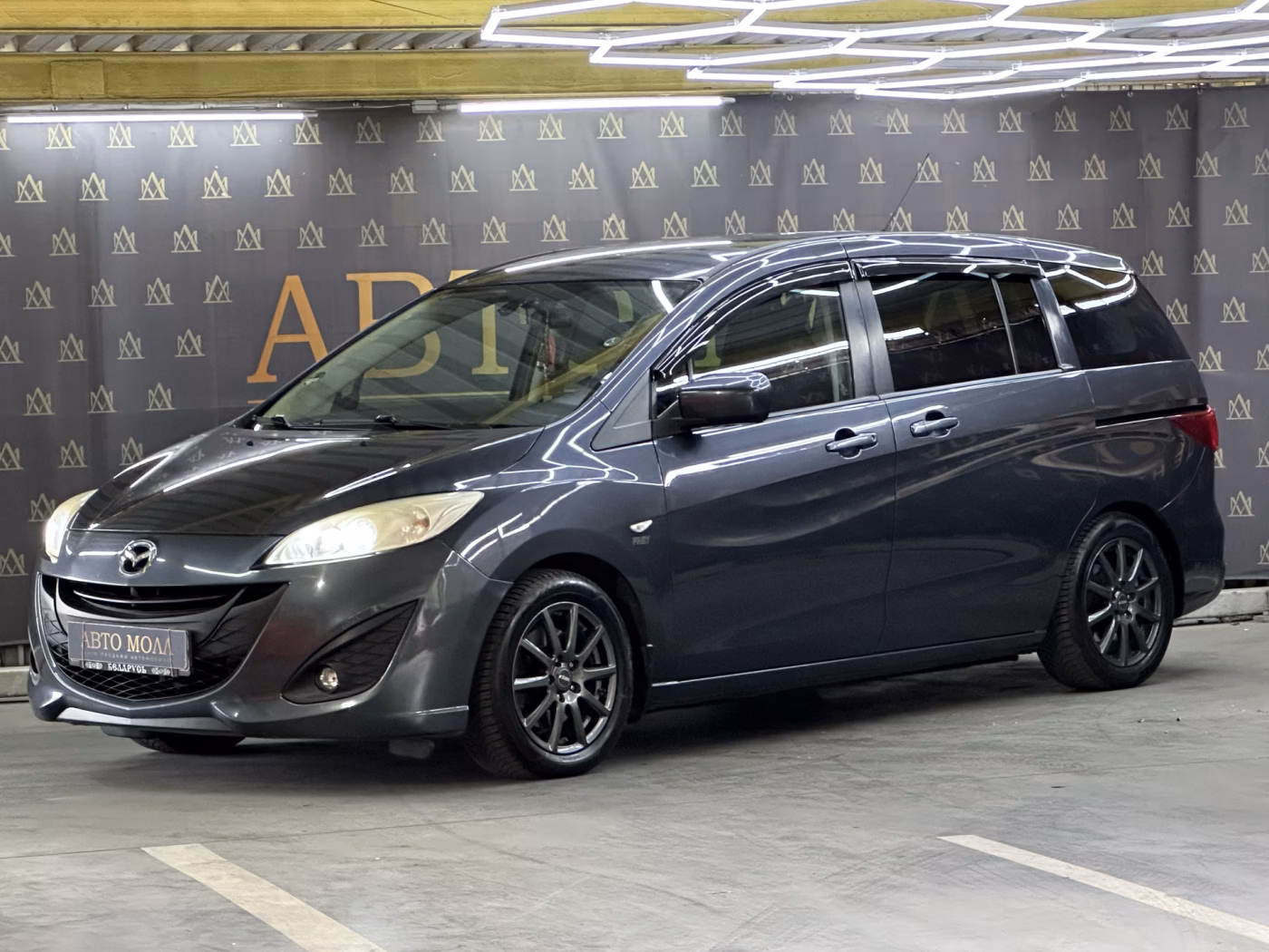 Mazda 5 фото 3