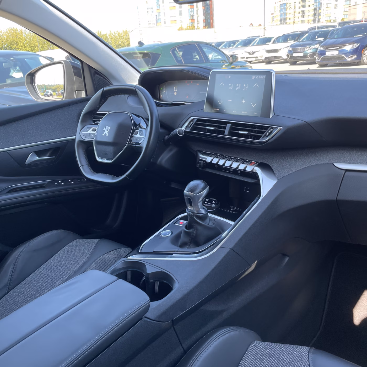 Peugeot 3008 фото 25