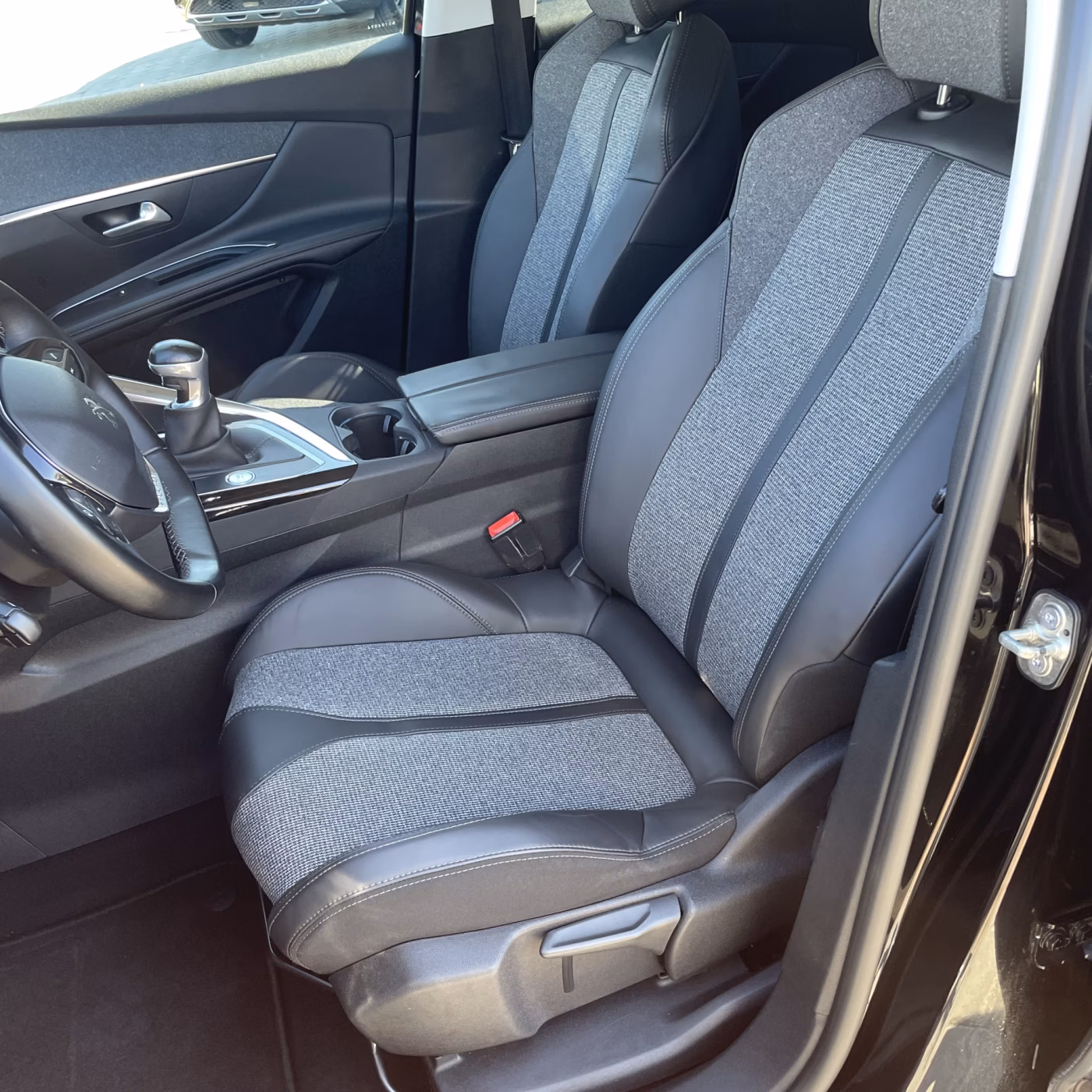 Peugeot 3008 фото 13