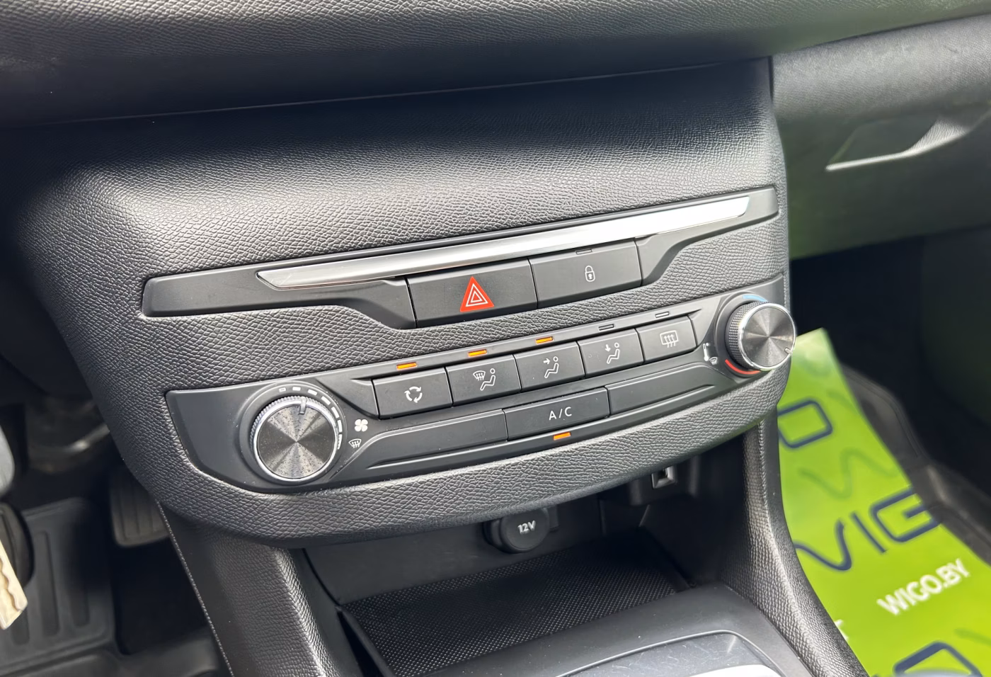 Peugeot 308 фото 17