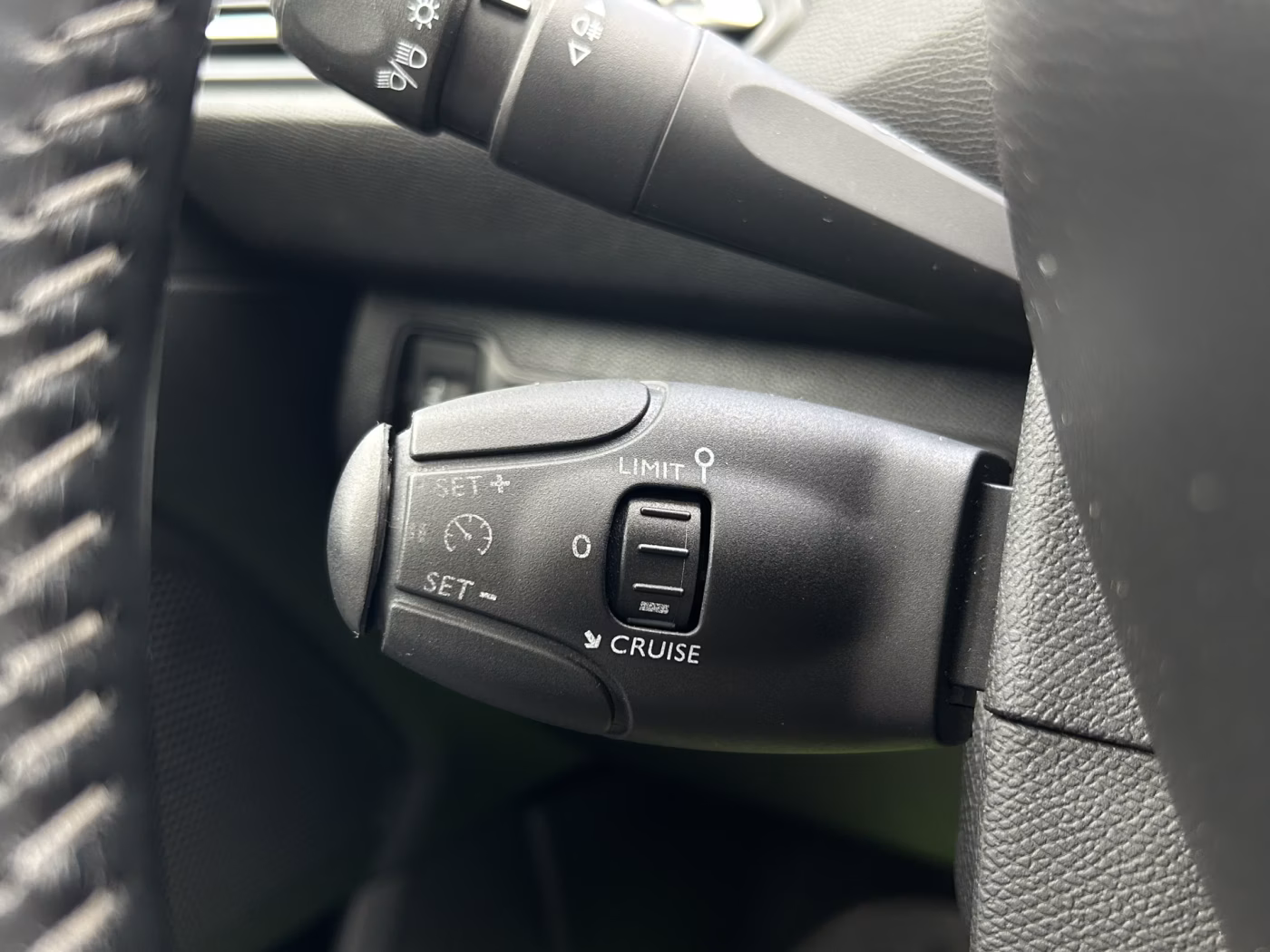 Peugeot 308 фото 18