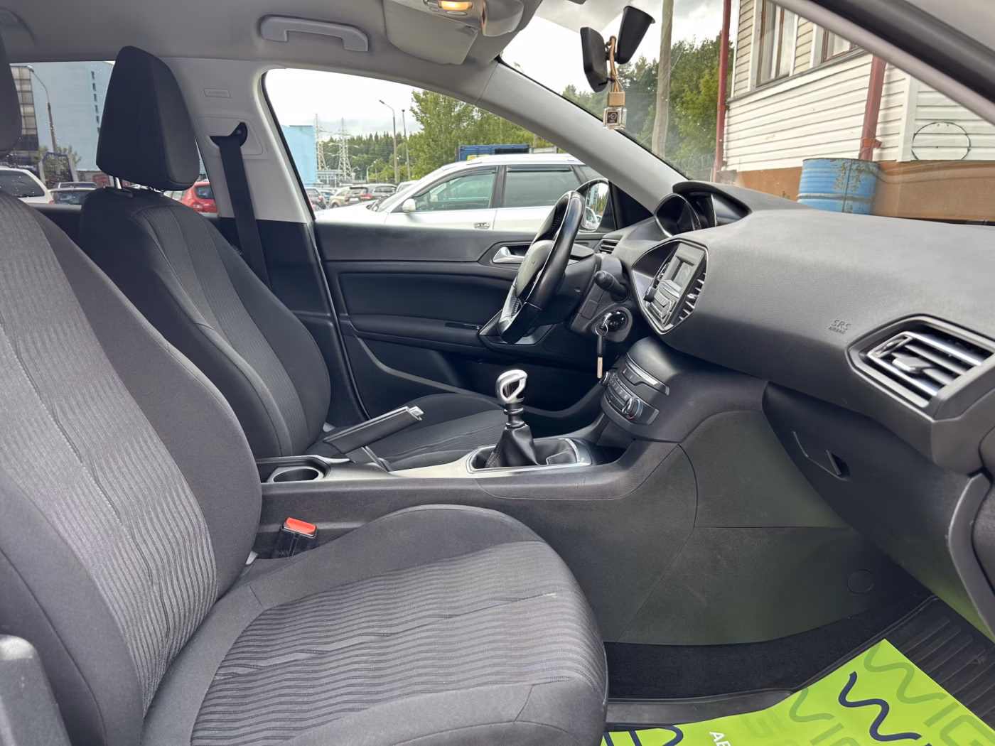 Peugeot 308 фото 13