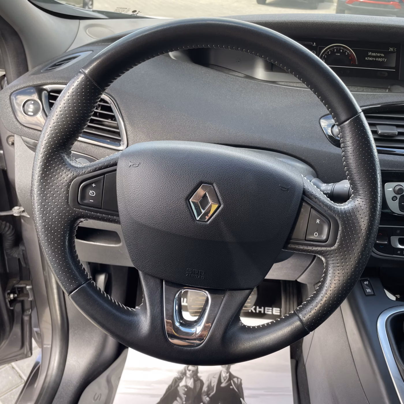Renault Grand Scenic фото 11