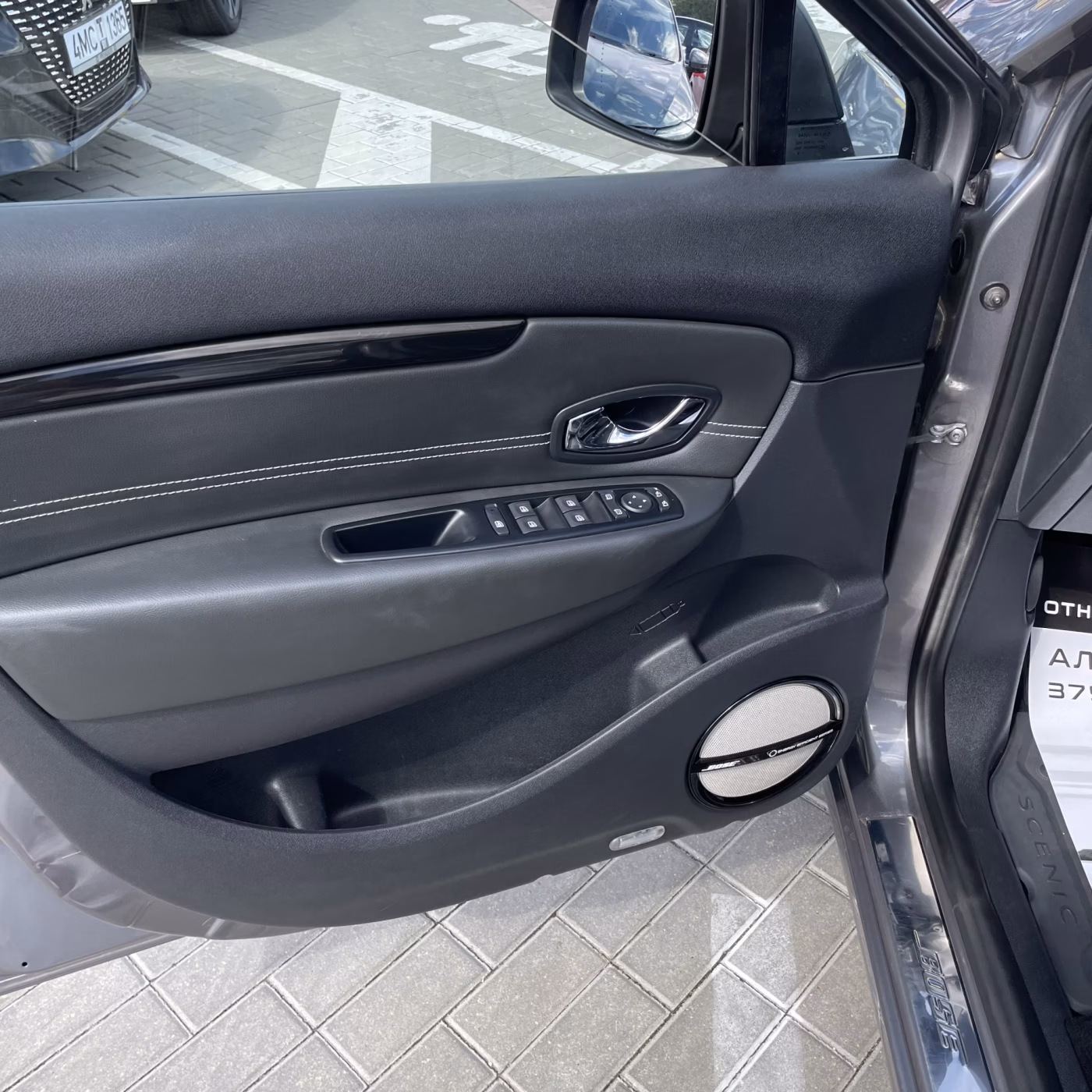 Renault Grand Scenic фото 9