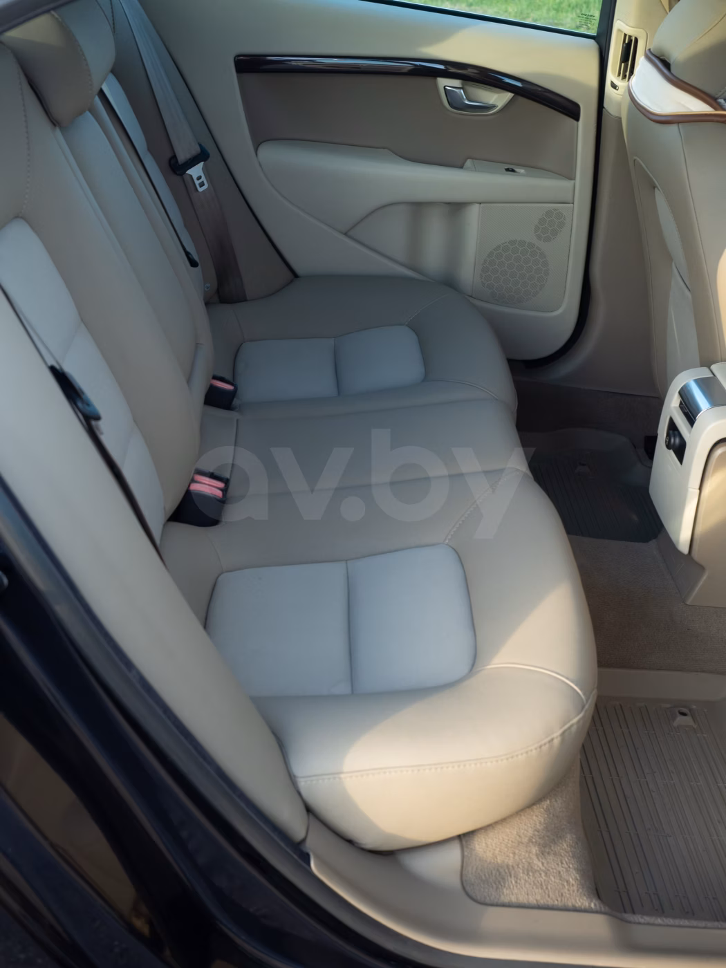 Volvo S80 фото 14
