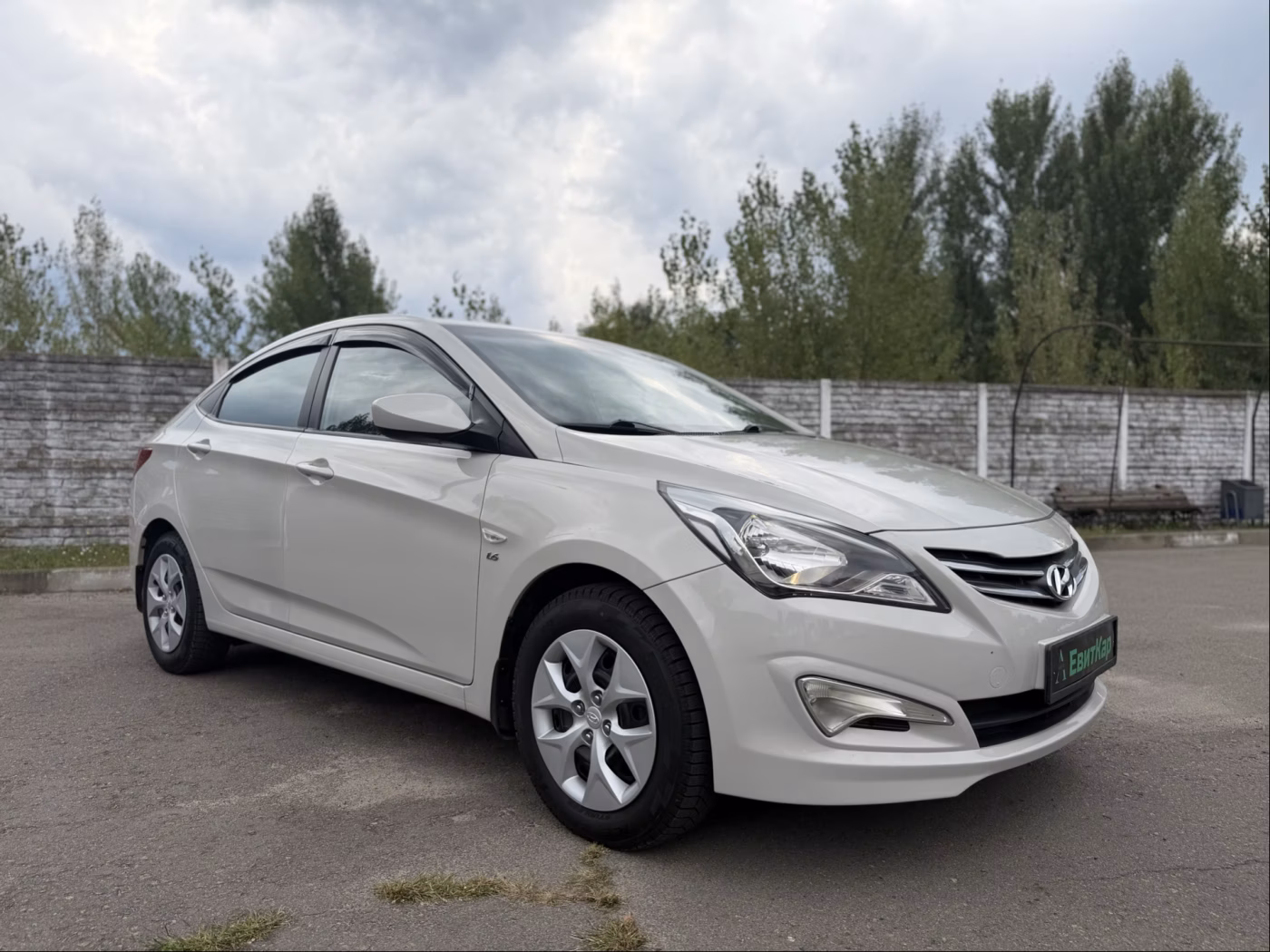 Hyundai Solaris фото 4