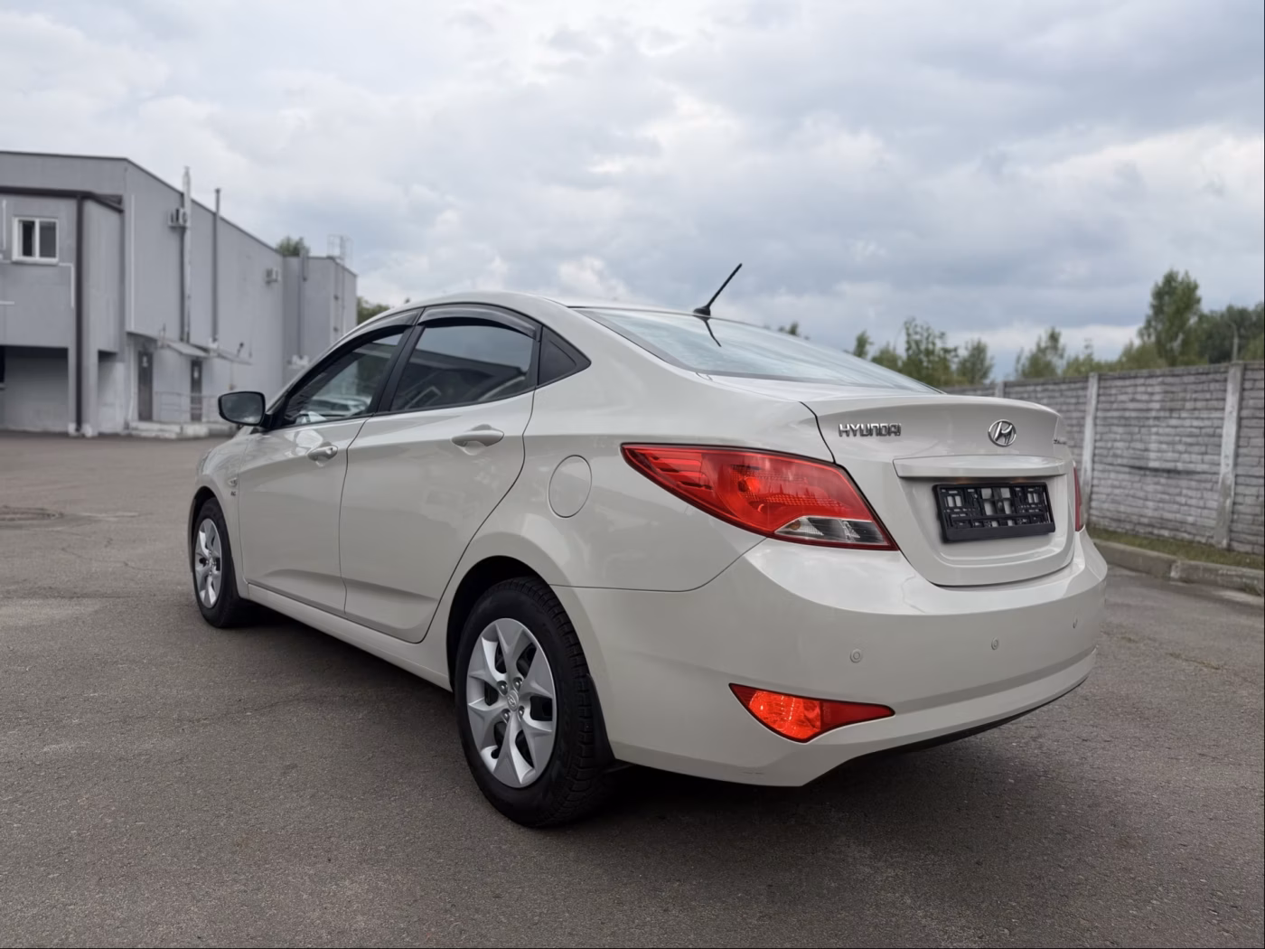 Hyundai Solaris фото 9