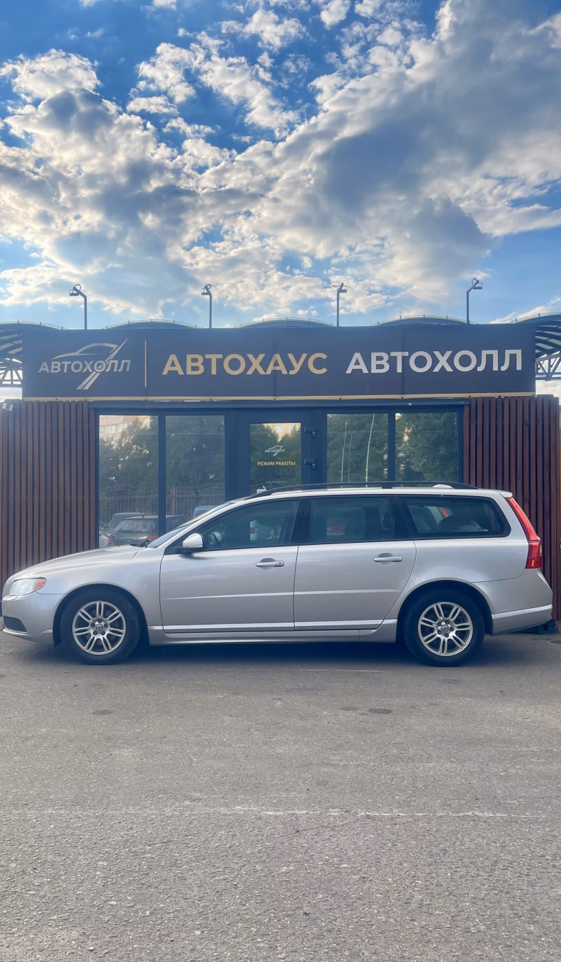 Volvo V70 фото 4