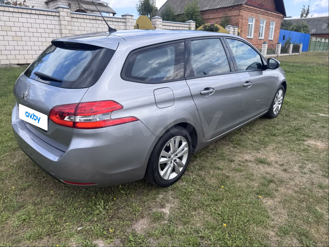 Peugeot 308 фото 6