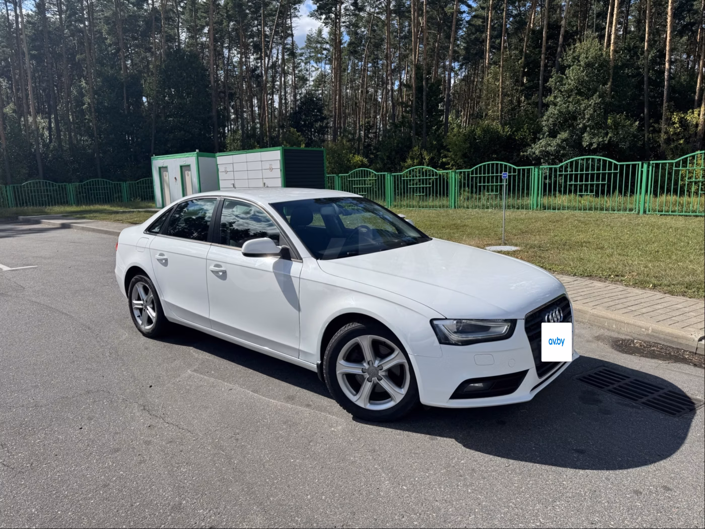 Audi A4 фото 2