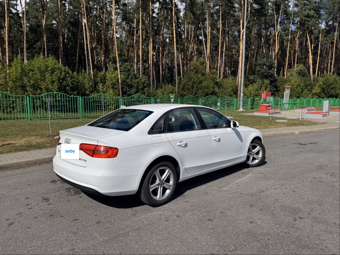 Audi A4 фото 6