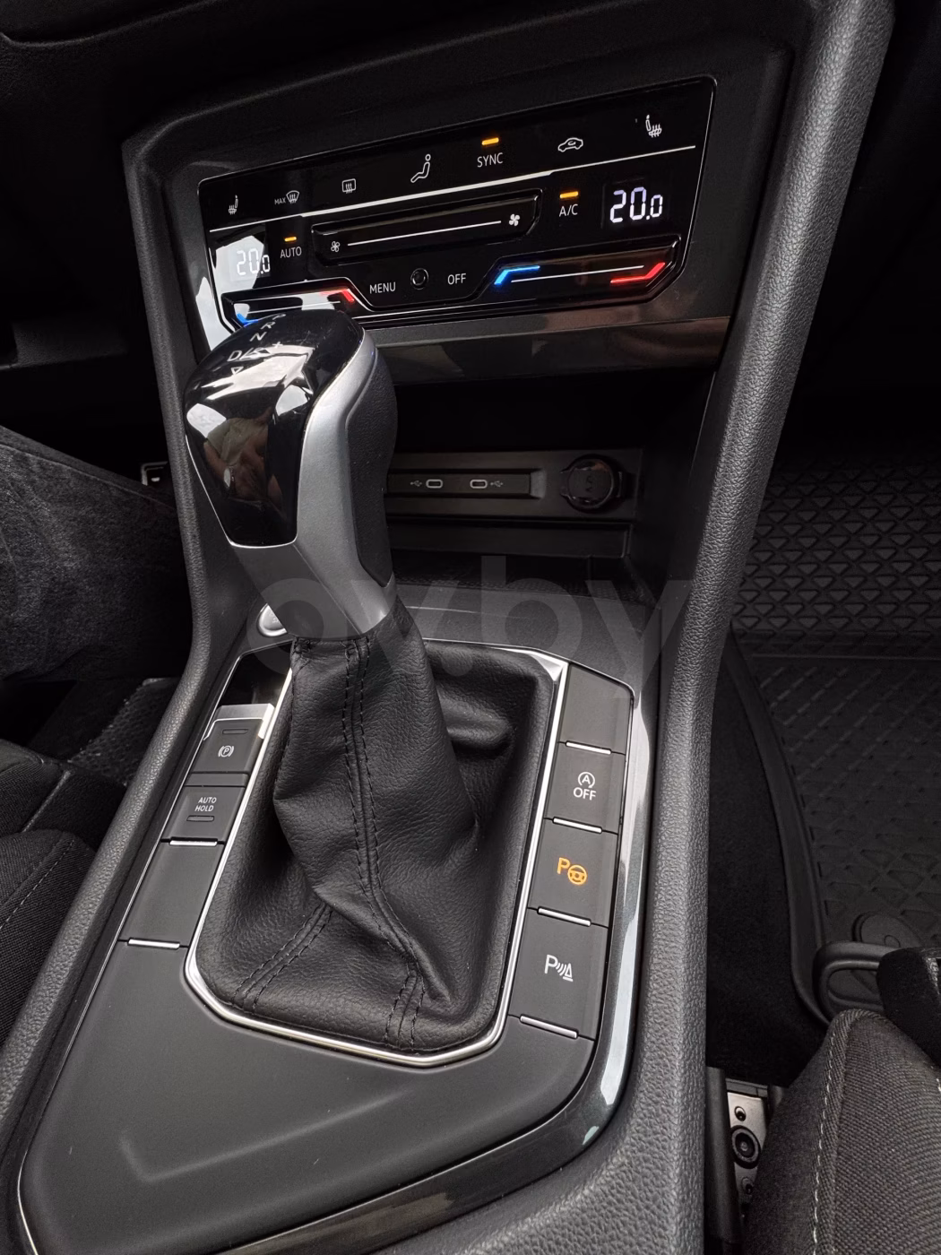Volkswagen Tiguan фото 16