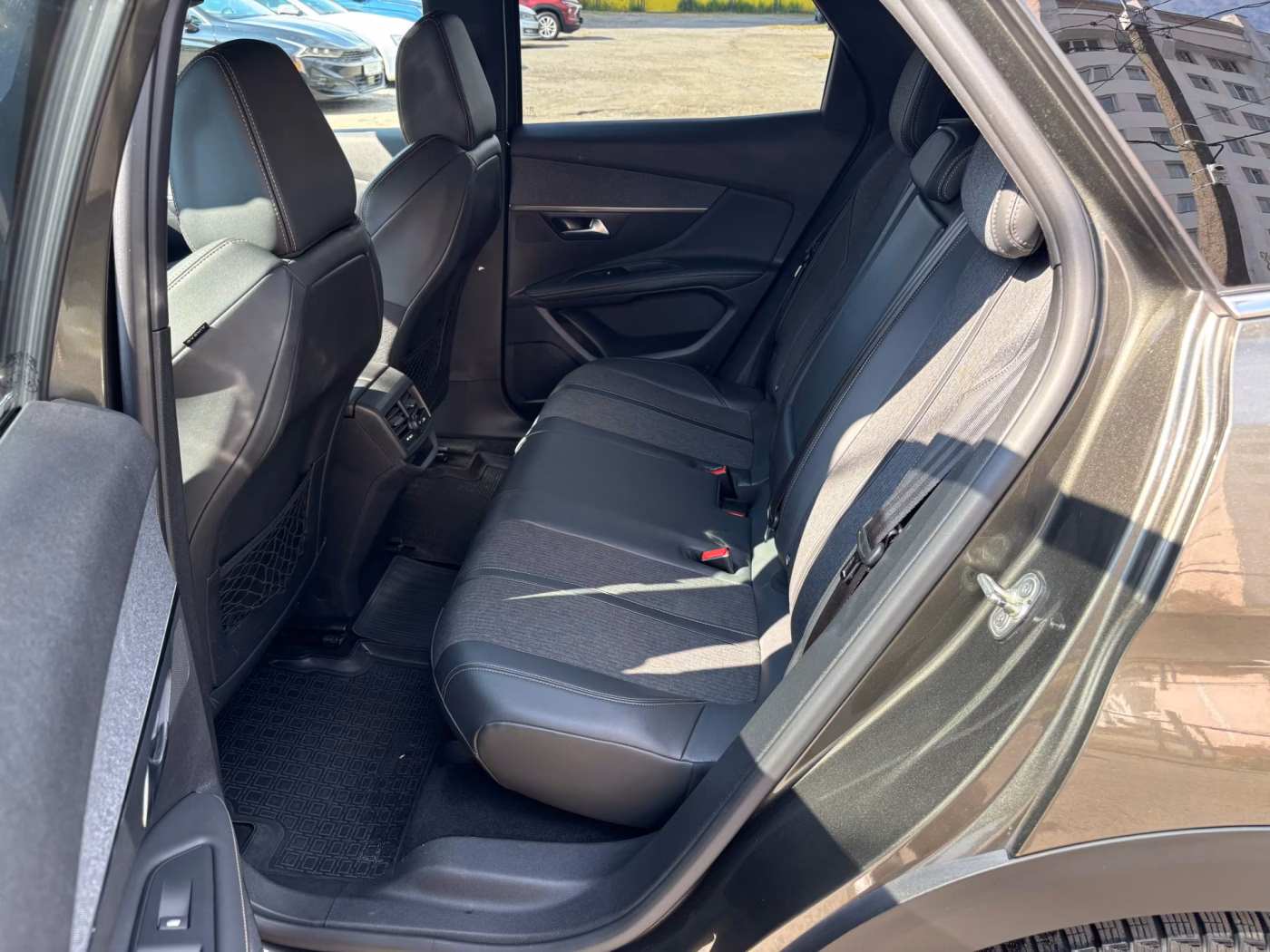 Peugeot 3008 фото 16