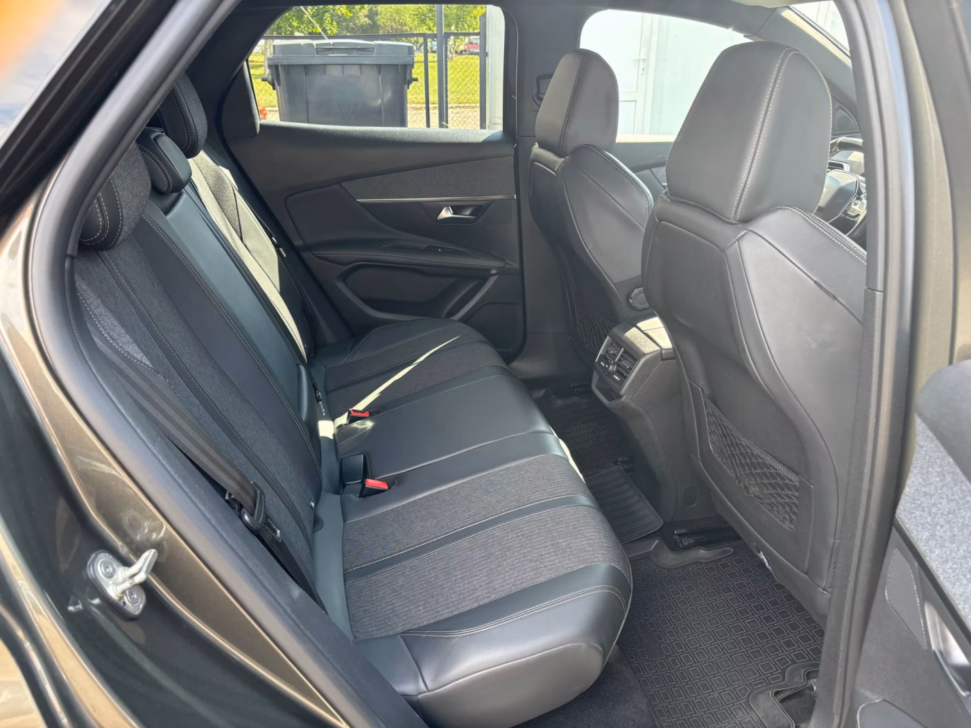 Peugeot 3008 фото 17