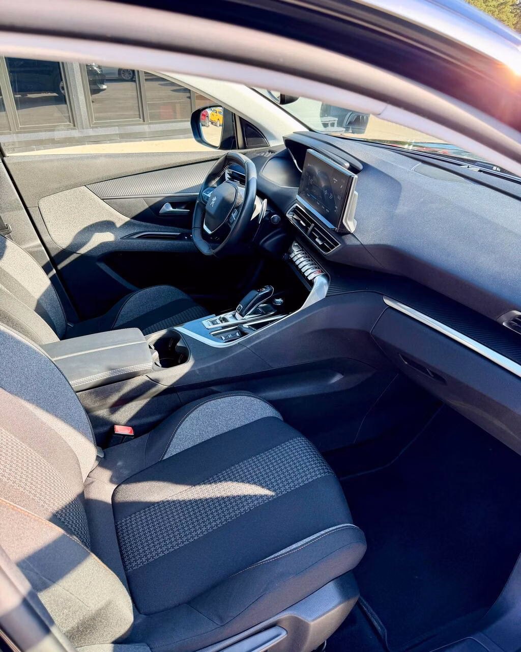 Peugeot 5008 фото 13
