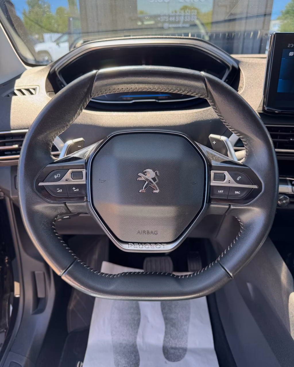Peugeot 5008 фото 23