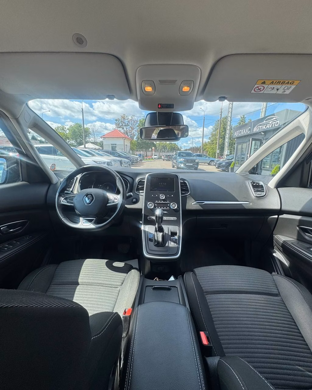 Renault Grand Scenic фото 9