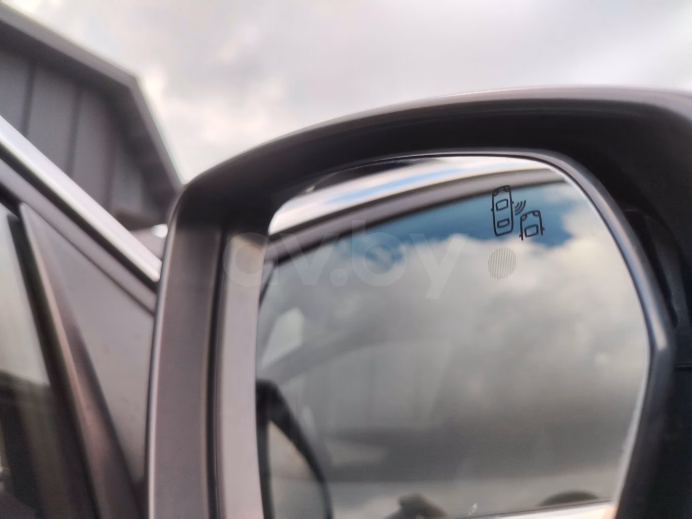 Peugeot 5008 фото 9