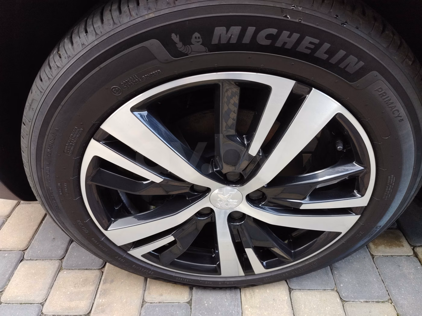 Peugeot 5008 фото 10