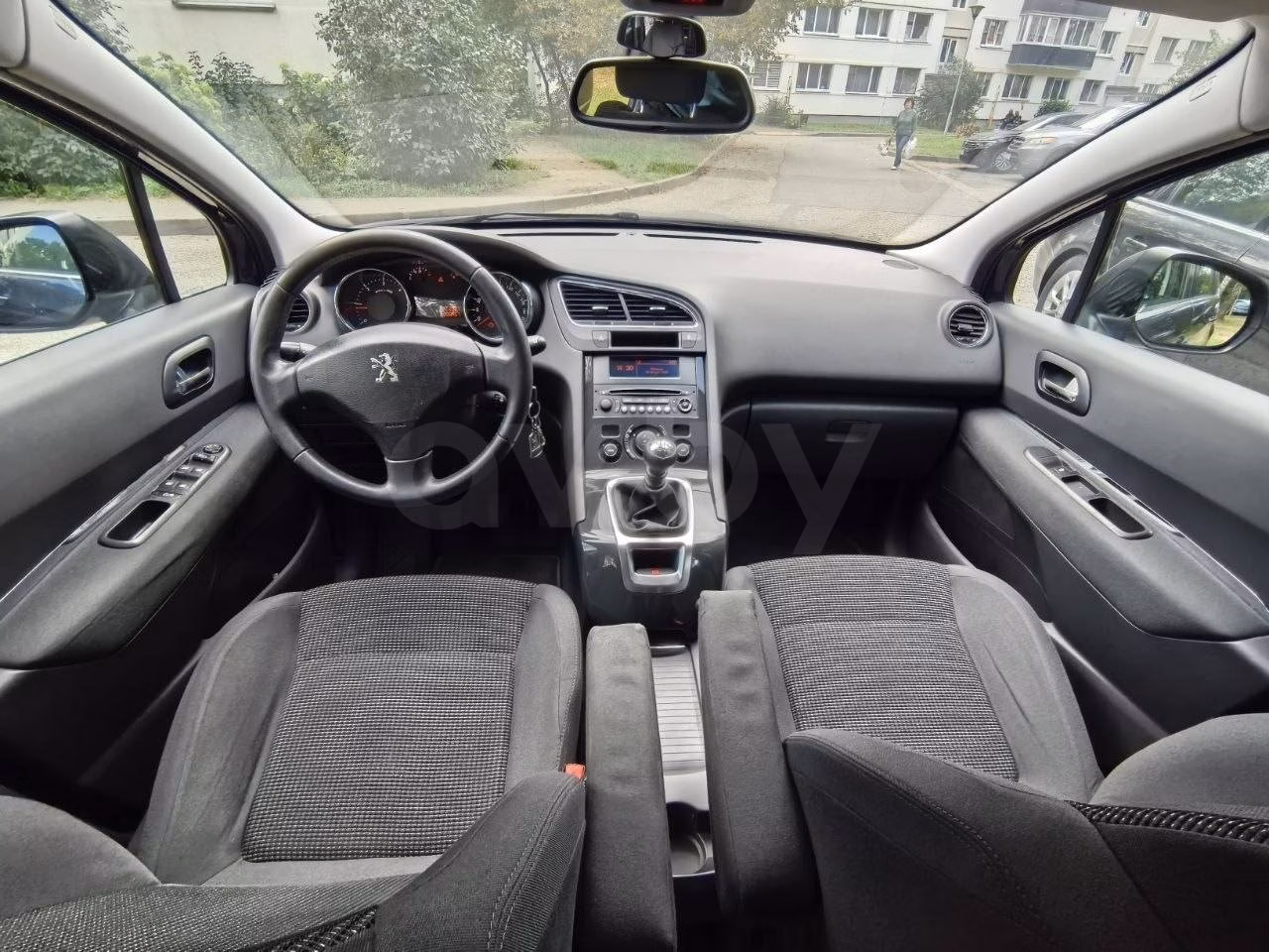 Peugeot 5008 фото 7