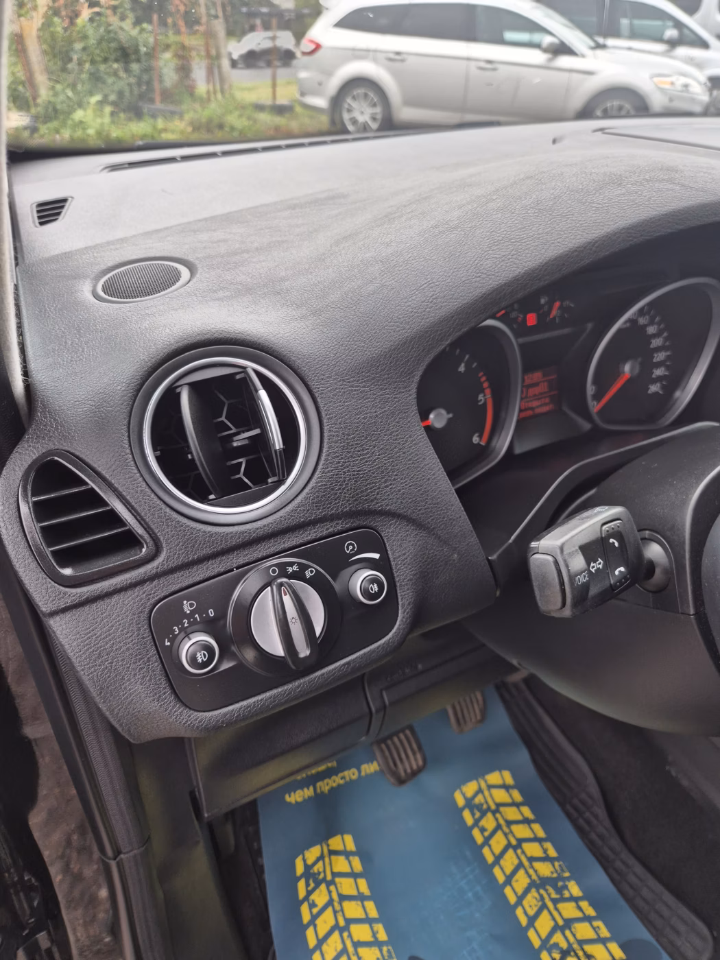 Ford Galaxy фото 8
