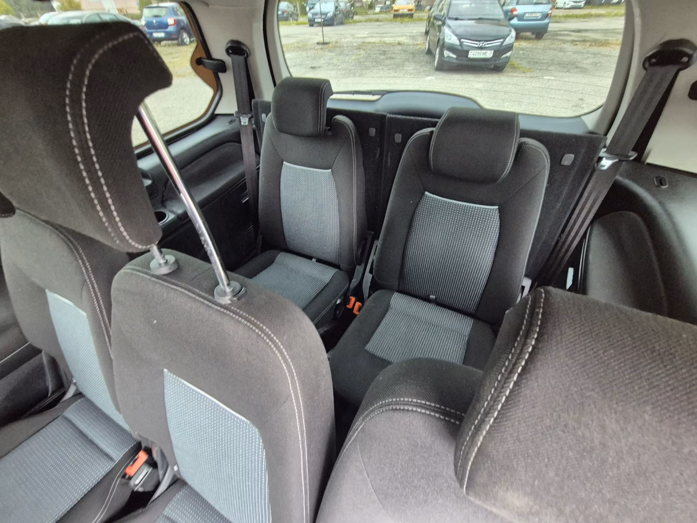 Ford Galaxy фото 14