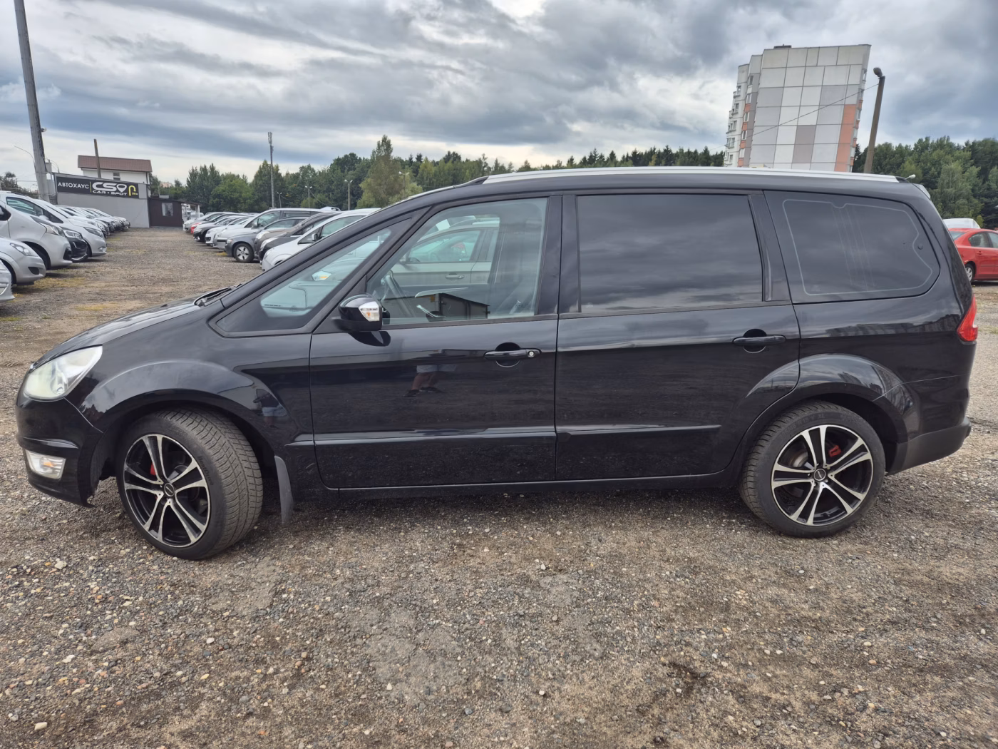 Ford Galaxy фото 6