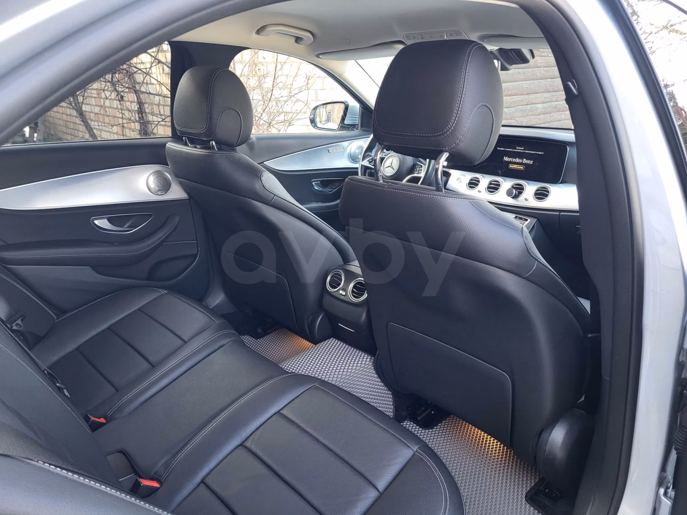 Mercedes-Benz E-Класс фото 5