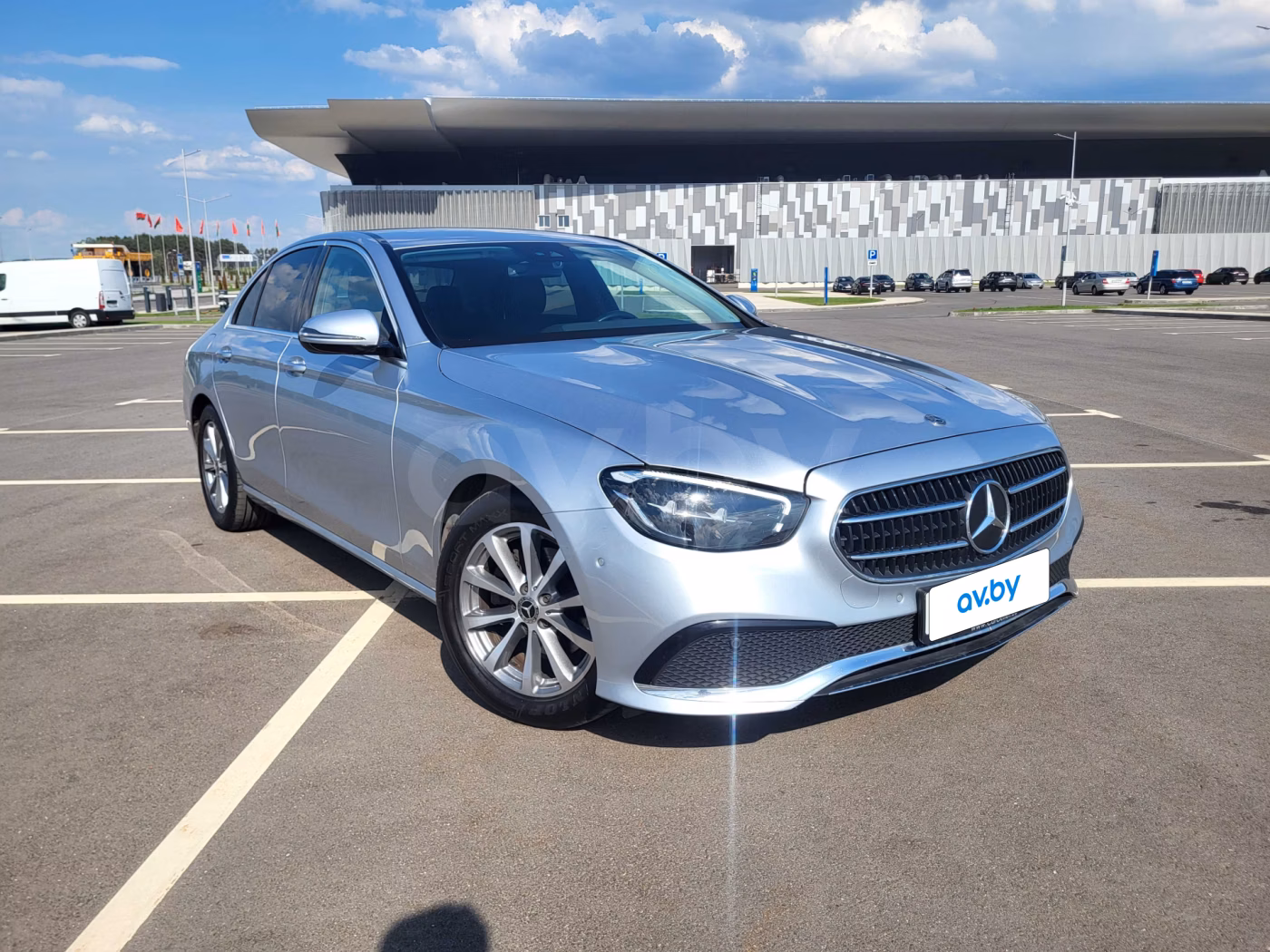 Mercedes-Benz E-Класс фото 3