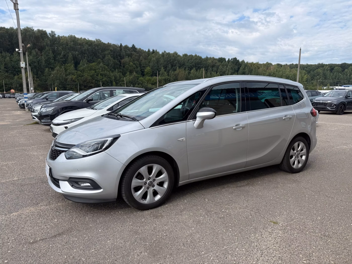 Opel Zafira фото 2