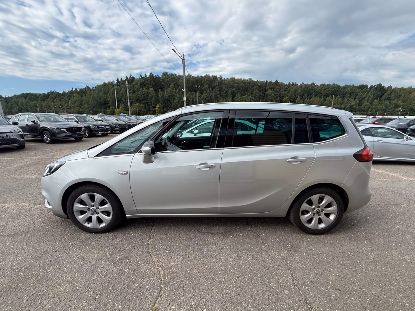 Opel Zafira фото 8