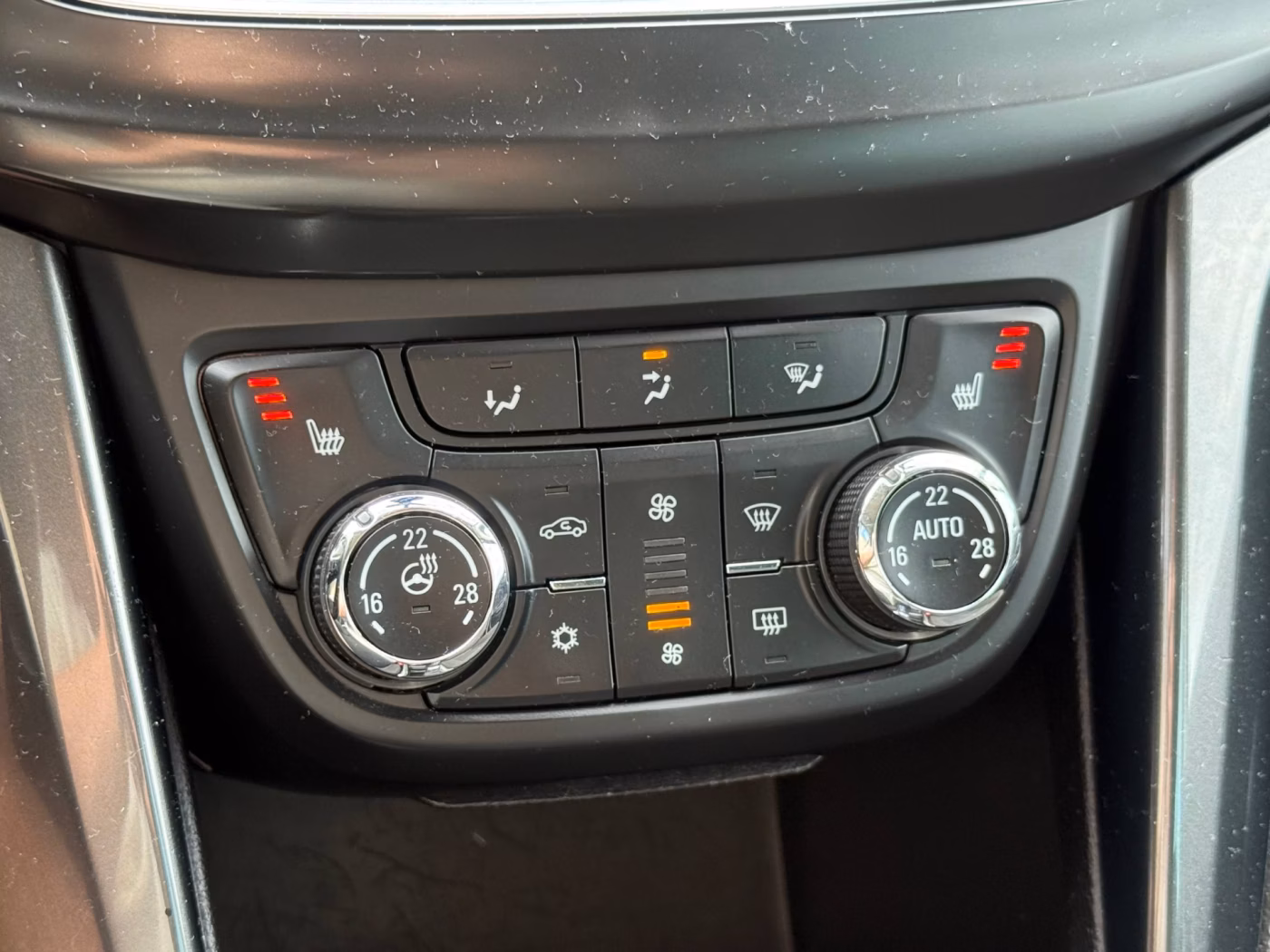 Opel Zafira фото 16