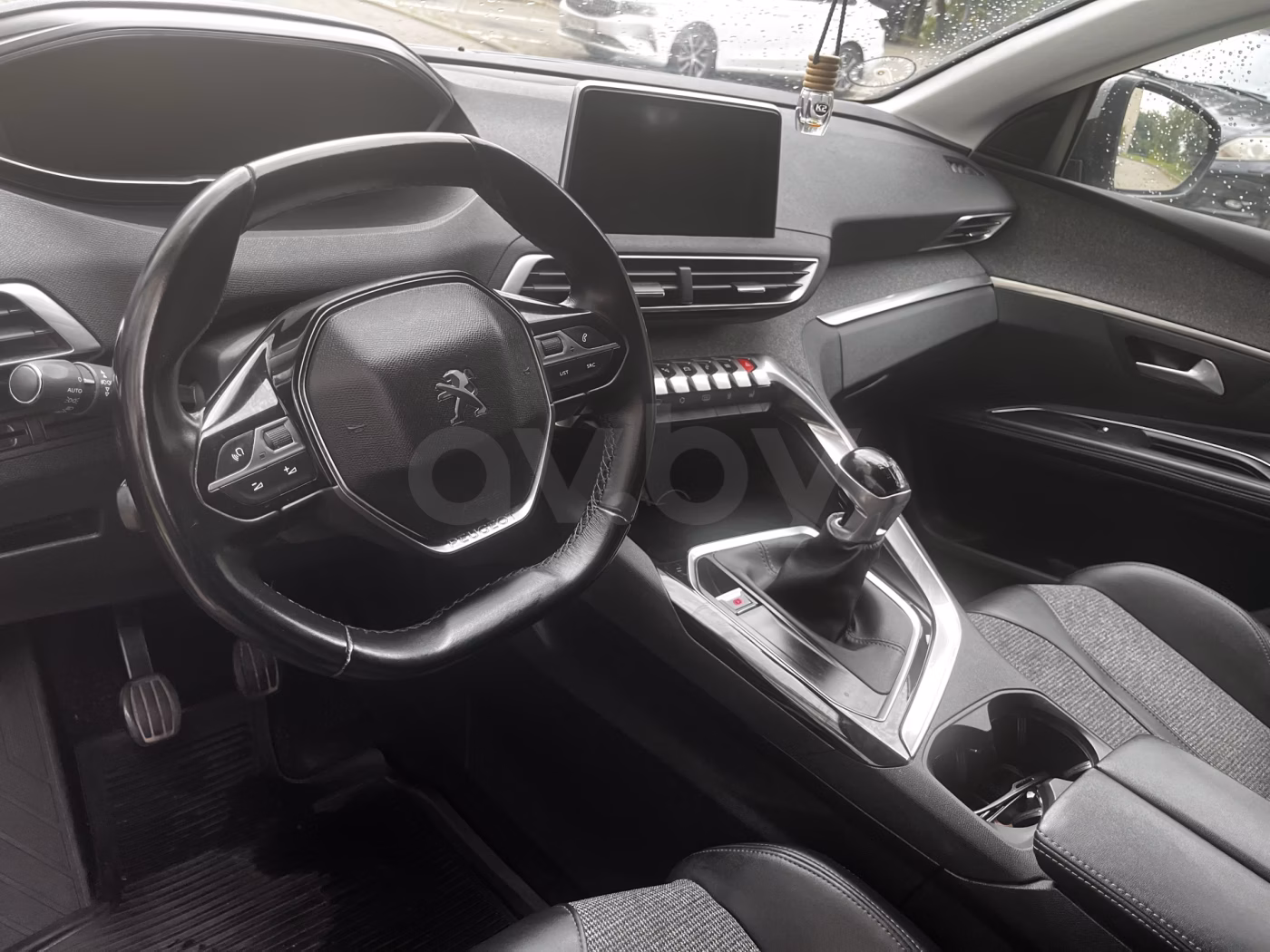Peugeot 5008 фото 11