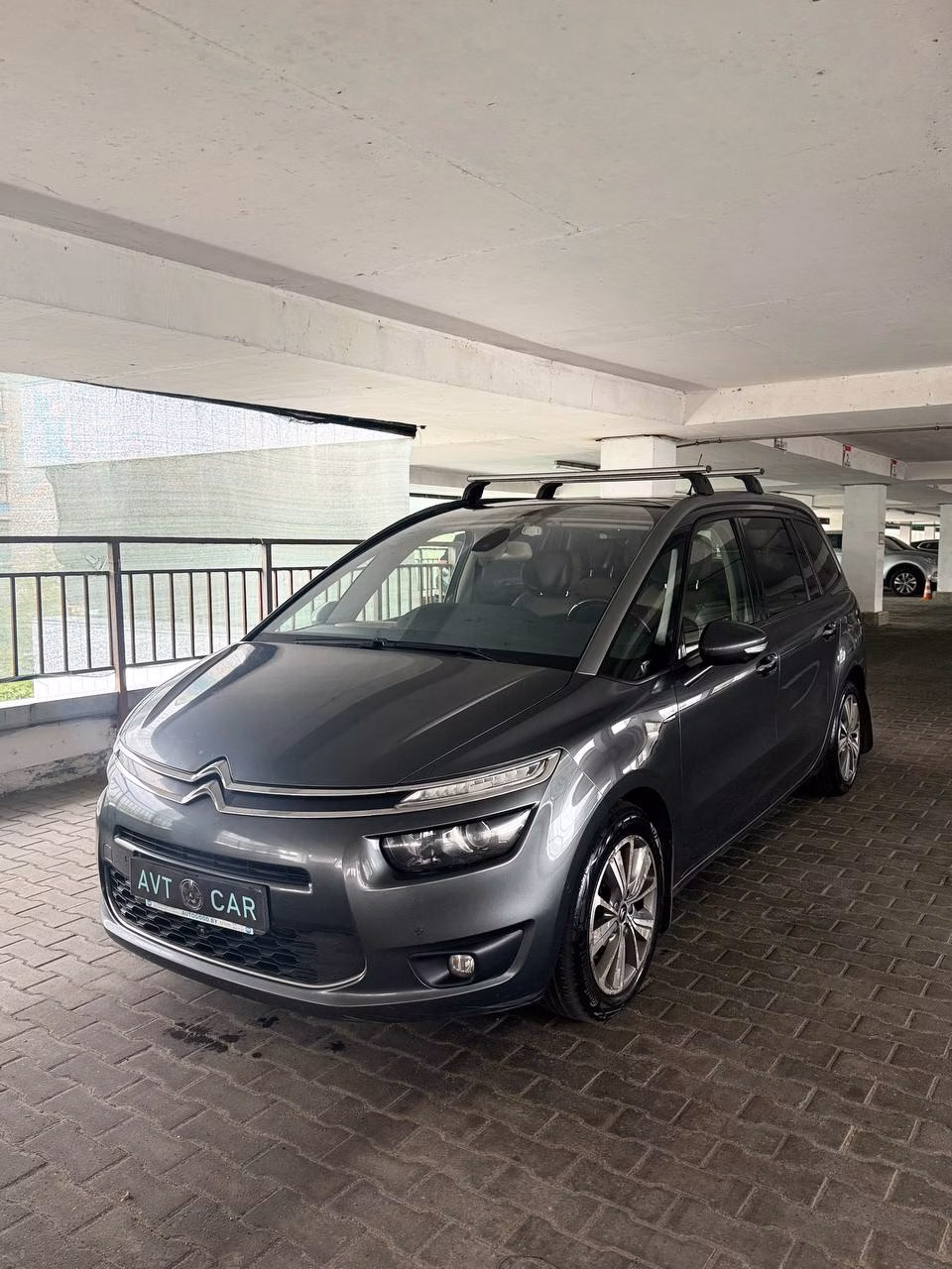 Citroen C4 Grand Picasso фото 2