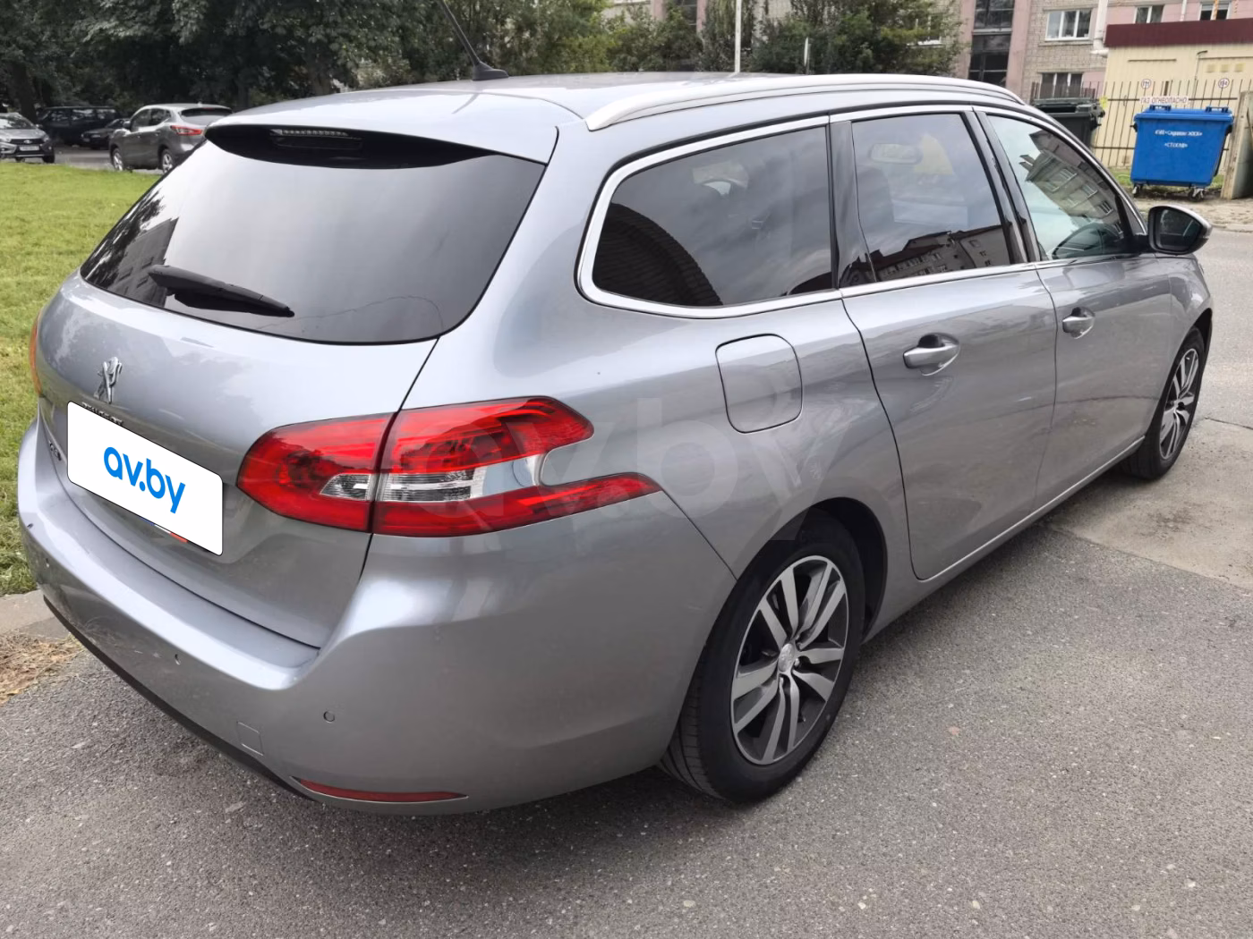 Peugeot 308 фото 3