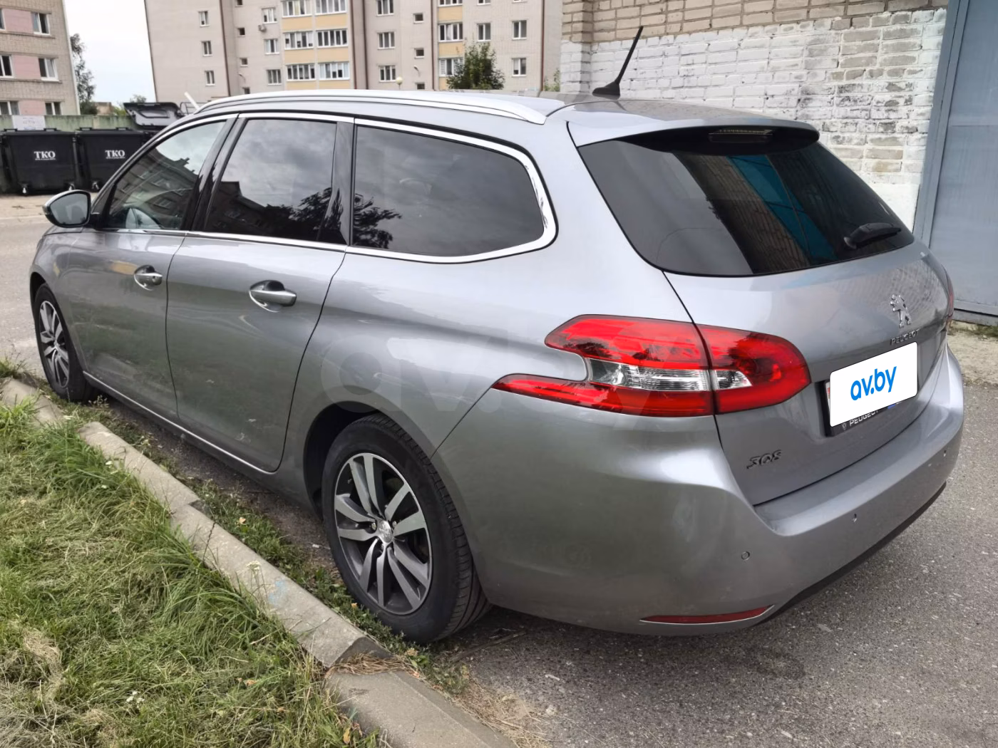 Peugeot 308 фото 6