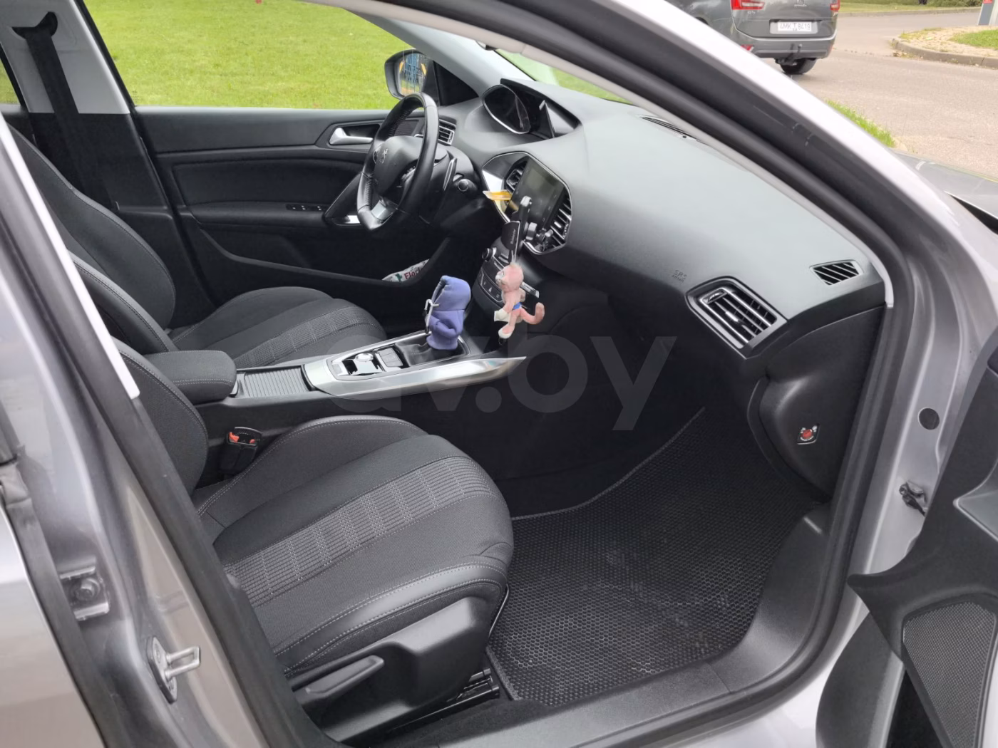 Peugeot 308 фото 9