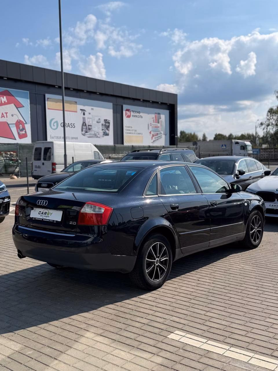 Audi A4 фото 6