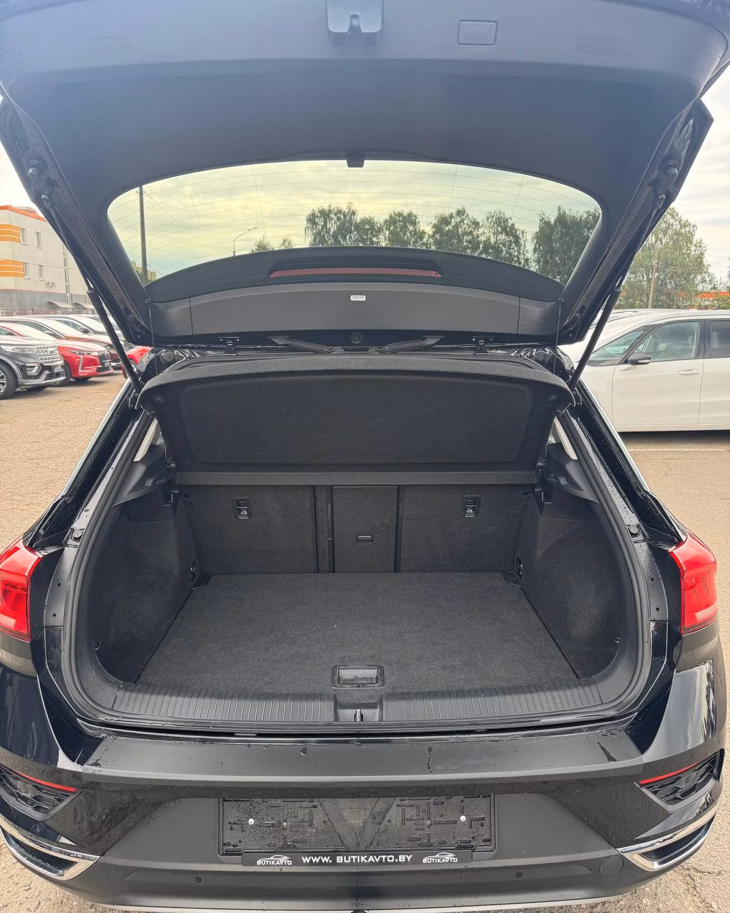 Volkswagen T-Roc фото 12