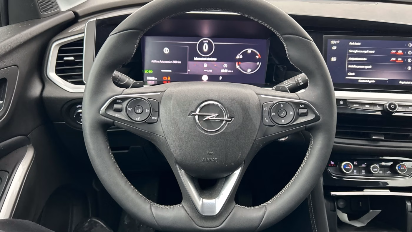 Opel Grandland X фото 8