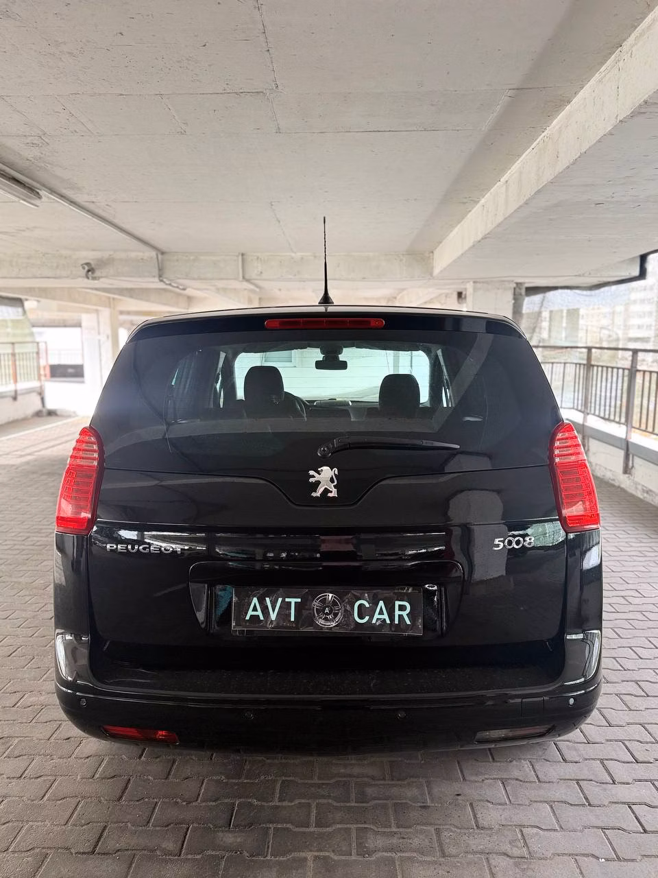 Peugeot 5008 фото 6
