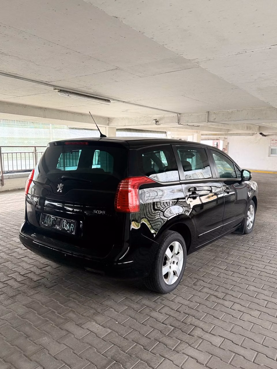 Peugeot 5008 фото 7