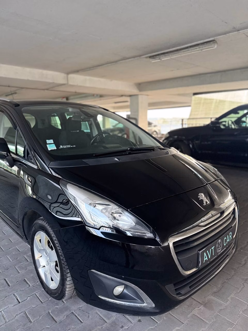 Peugeot 5008 фото 9