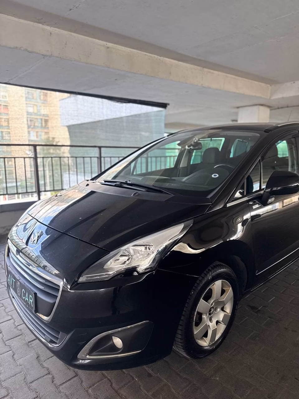 Peugeot 5008 фото 3