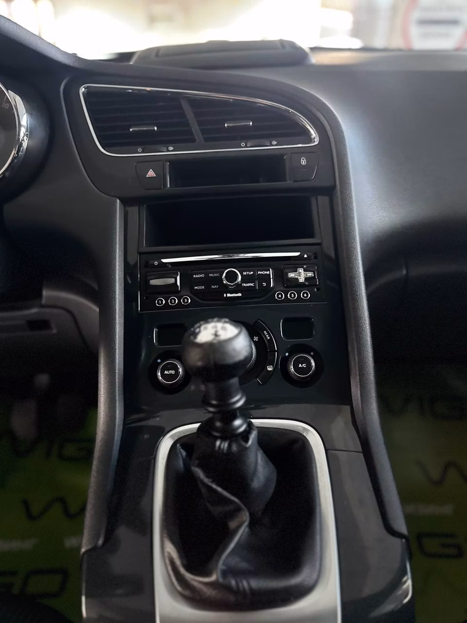 Peugeot 5008 фото 13