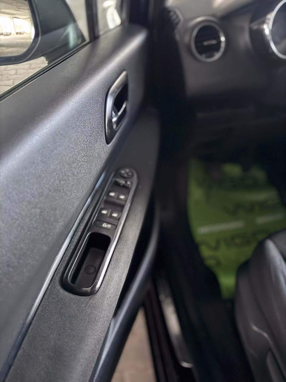 Peugeot 5008 фото 15