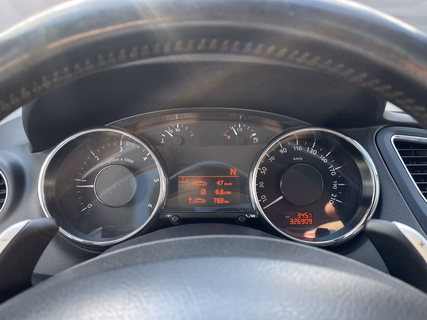 Peugeot 5008 фото 19